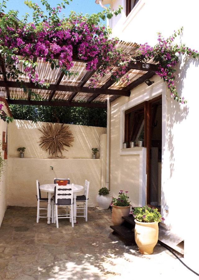 Skiathos Town House Экстерьер фото