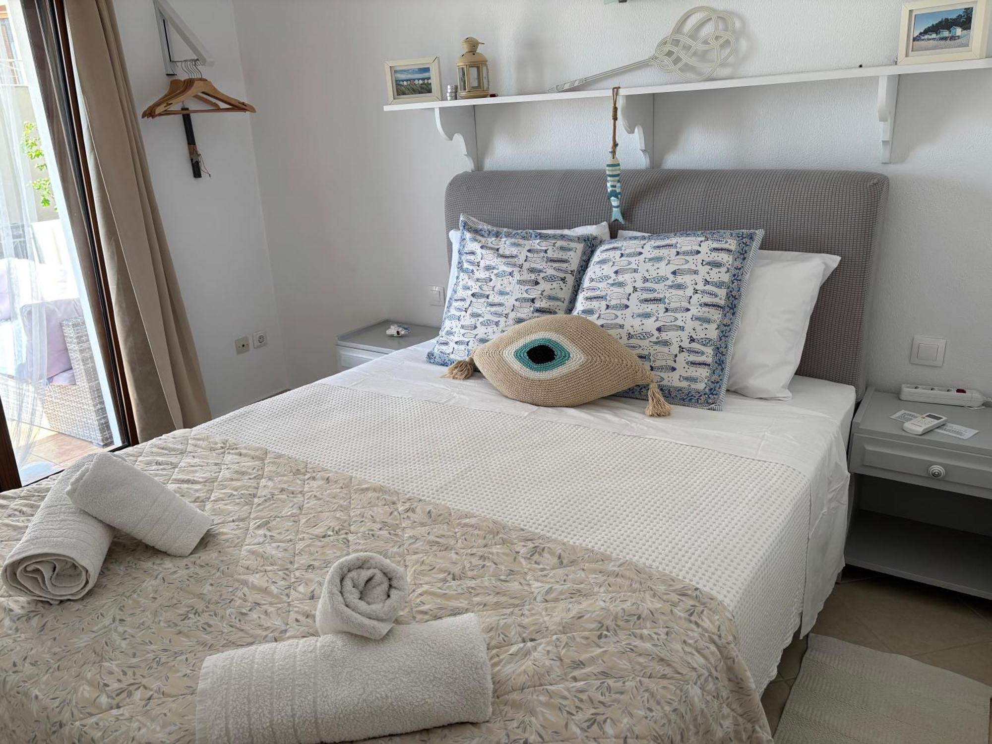Skiathos Town House Экстерьер фото